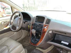 2000 LEXUS RX300, 3.0L AUTO 4WD , COLOR WHITE, STK Z15933